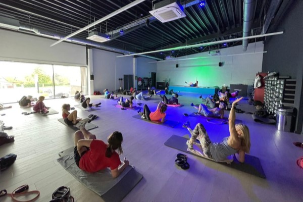 Cours collectif fitness Newfit Taille Abdos Fessiers